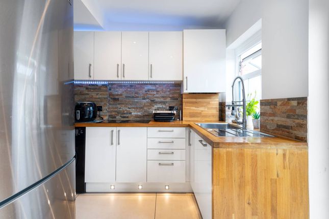 Lancelot Avenue, Wembley, HA0 3 bed terraced house for sale