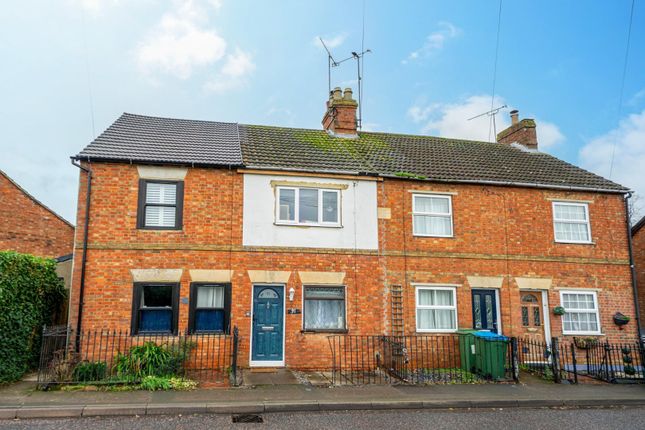Leighton Road, Wing, Leighton Buzzard 2 bed terraced house for sale