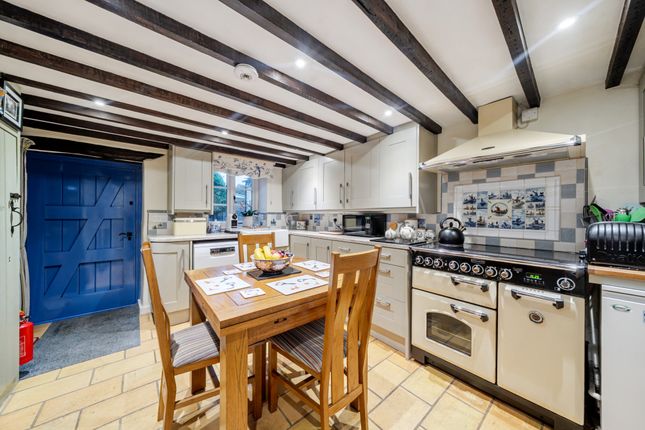 2 bedroom cottage for sale