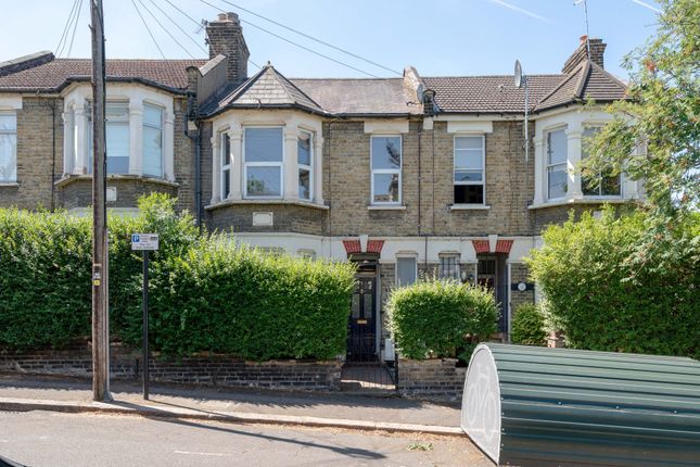 St. Annes Road, London E11 2 bed flat for sale