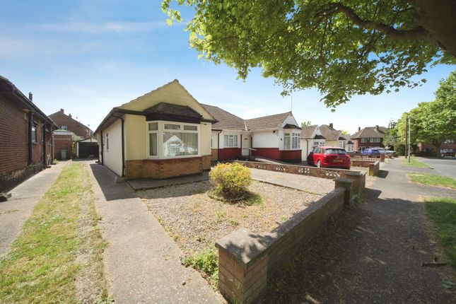 3 bed semi-detached bungalow