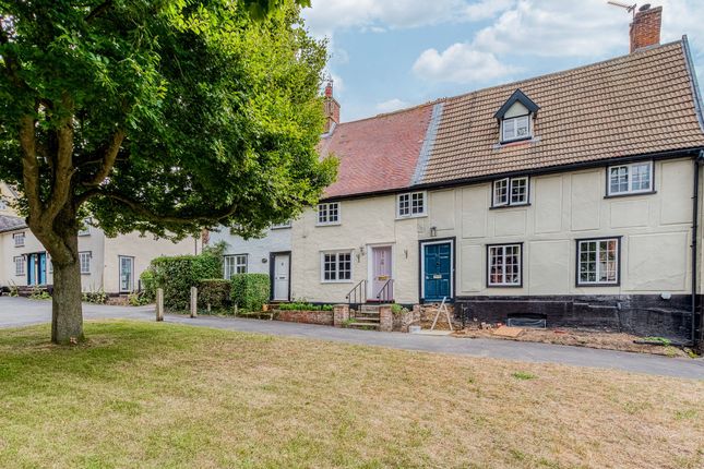 Low Street, Eye IP21 3 bed cottage for sale