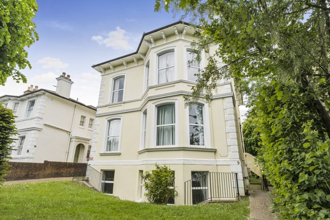 St. James Road, Tunbridge Wells, TN1 2 bed flat for sale