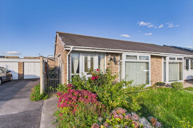 2 bedroom semi-detached bungalow for sale