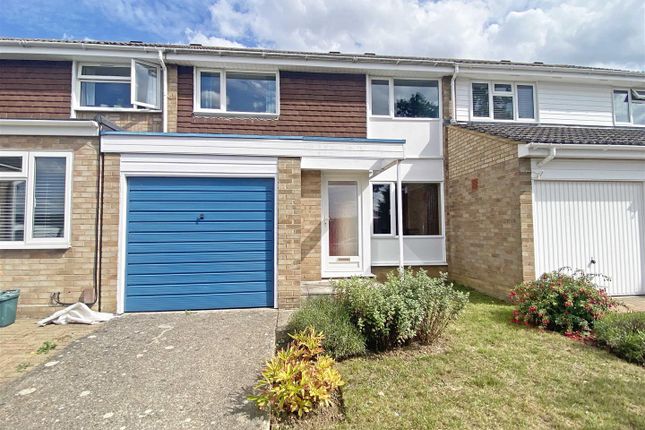 Downsway, Springfield, Chelmsford 3 bed terraced house for sale