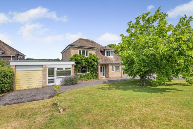 Priory Close, East Farleigh, Maidstone 4 bed detached house for sale