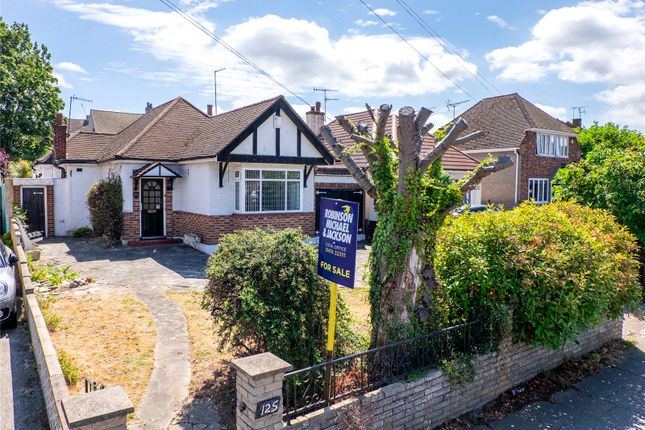 Valley Drive, Gravesend, Kent, DA12 2 bed bungalow for sale