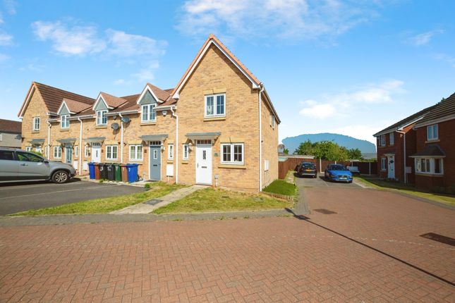 2 bedroom end of terrace house for sale