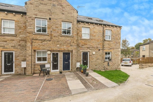 5 bedroom end of terrace house for sale