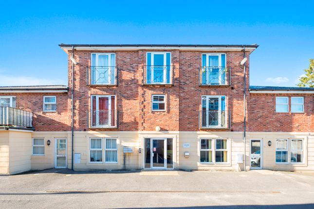 2 bedroom flat for sale