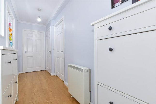 2 bed flat