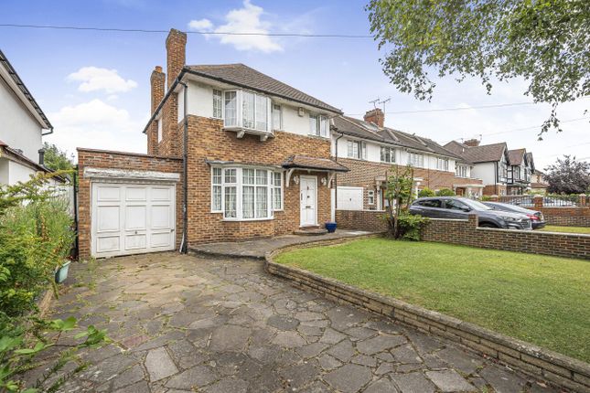 Robin Hood Lane, Kingston Vale... 3 bed detached house for sale
