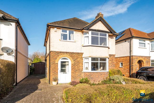 Sheepfold Road, Surrey GU2 3 bed detached house for sale