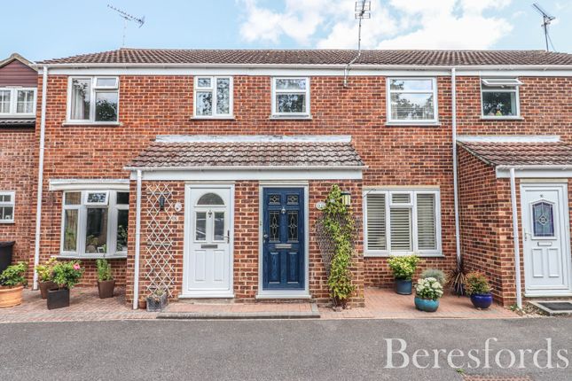 Varden Close, Chelmsford, CM1 3 bed terraced house for sale