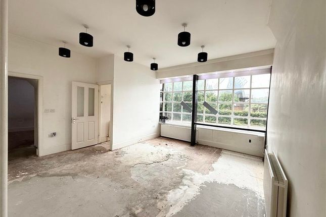 2 bed maisonette