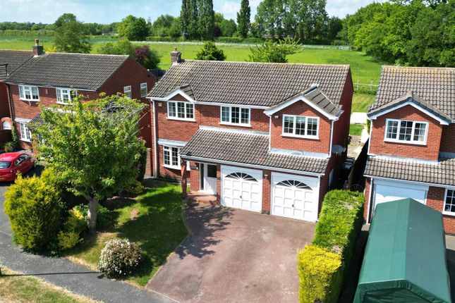 60 Hillside 5 bed detached house for sale