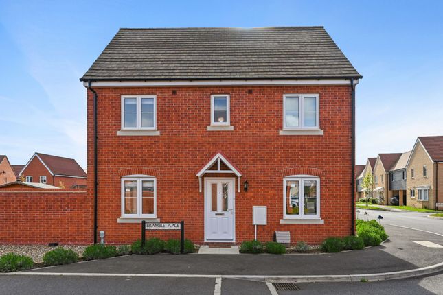 Bramble Place, Chelmsford CM1 3 bed detached house for sale