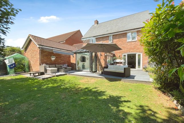Clarendon Road, Dunmow CM6 4 bed detached house for sale