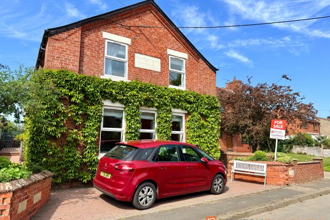 High Street, 1 LN5 4 bed detached house for sale