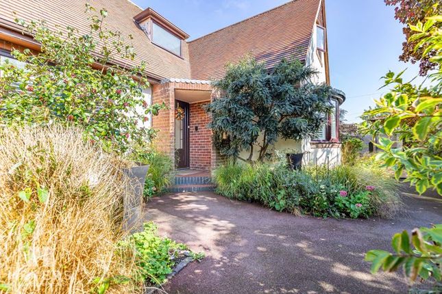Somerford Way, Christchurch, BH23 5 bed detached bungalow for sale