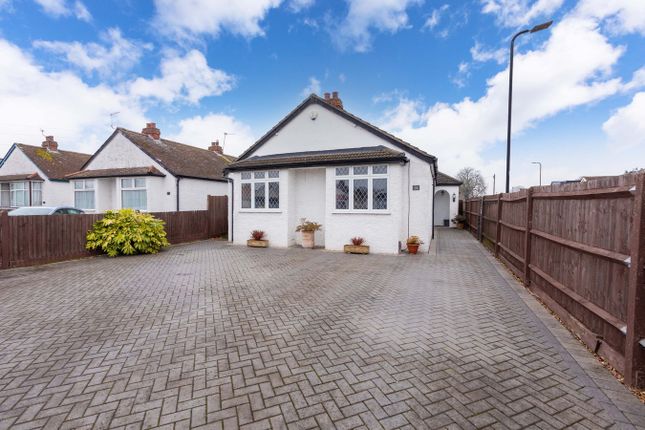 Royston Way, Burnham SL1 3 bed bungalow for sale