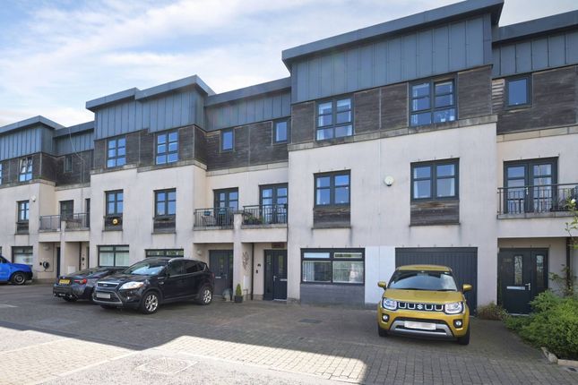 32 Kingsburgh Crescent, Granton... 4 bed townhouse for sale