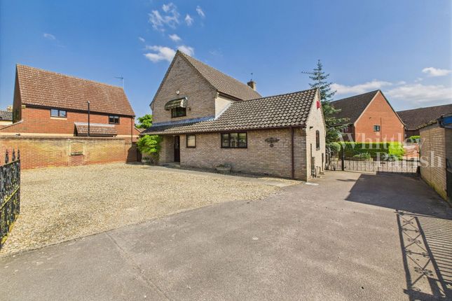 3 bed detached house