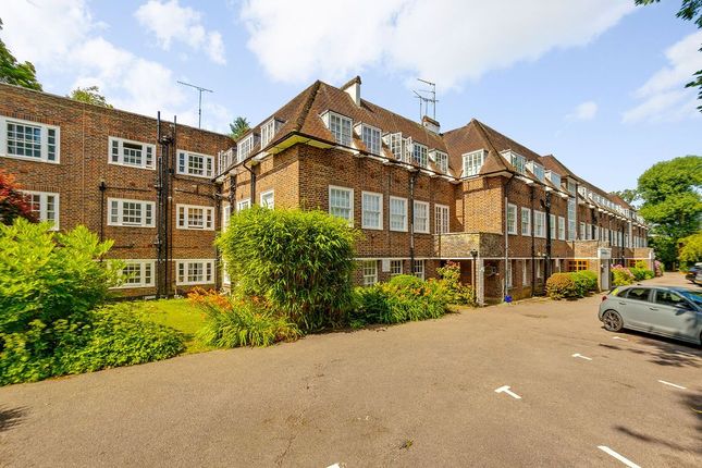 Corringham Road, London NW11 2 bed flat for sale