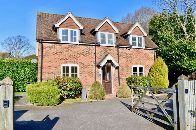 Dorking Road, Tadworth KT20 3 bed detached house for sale