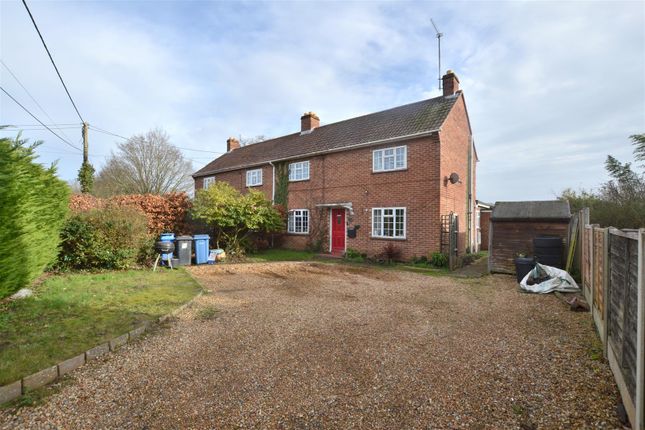 Hitches Lane, Crookham Village GU51 3 bed semi