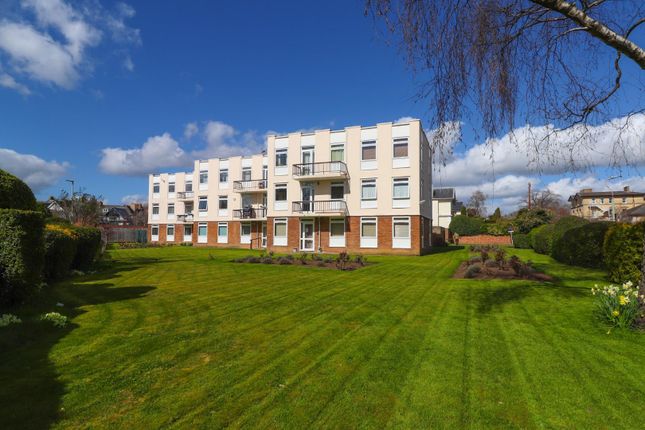 Douro Road, Cheltenham 2 bed flat for sale