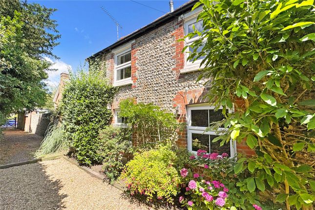 High Street, Angmering, West Sussex 2 bed detached house for sale