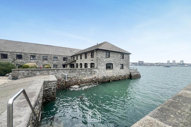 Marine Drive, Torpoint PL11 3 bed apartment for sale