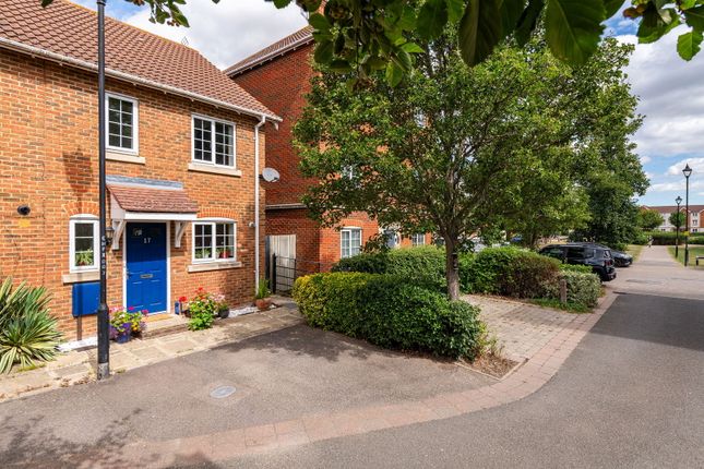 Moonstone Square, Sittingbourne ME10 3 bed end of terrace house for sale