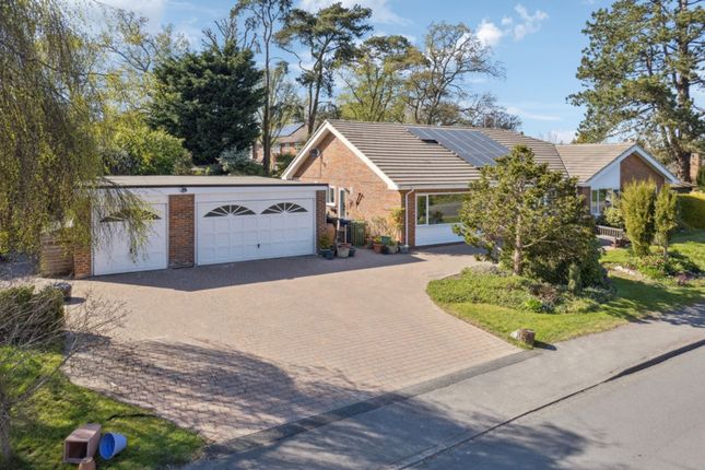 Upper Hollis, Great Missenden HP16 4 bed detached bungalow for sale