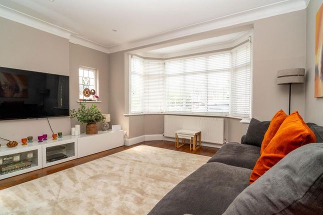 Westside, London NW4 6 bed semi
