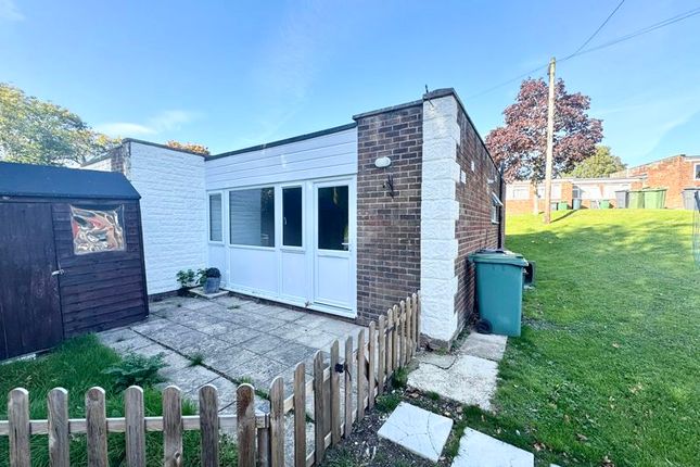 Cockleton Lane, Cowes 2 bed chalet for sale