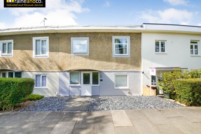 Willow Way, Hatfield 3 bed terraced house for sale
