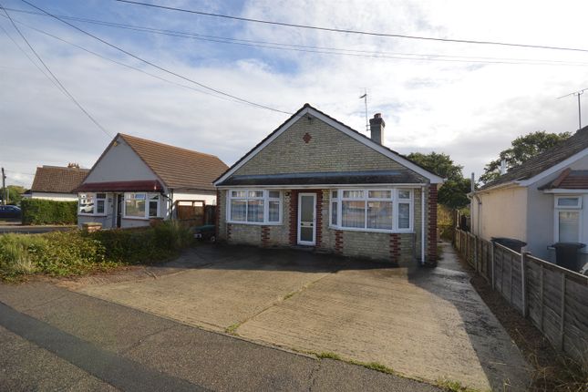 Park Drive, Braintree, CM7 2 bed detached bungalow for sale