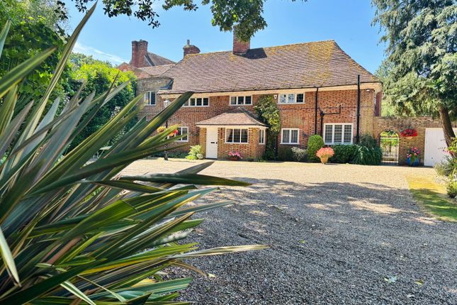 The Grove (off The Street), Ashford TN24 4 bed link detached house for sale