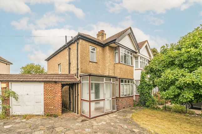Raeburn Avenue, Surbiton KT5 3 bed semi