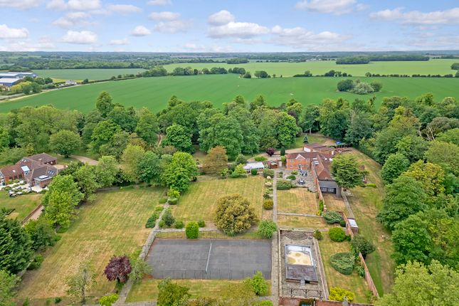 Kelvedon, Colchester, CO5 5 bed detached house for sale