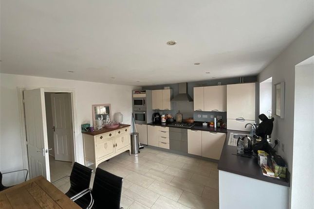 Grayrigg Road, Crawley, West Sussex 4 bed terraced house for sale