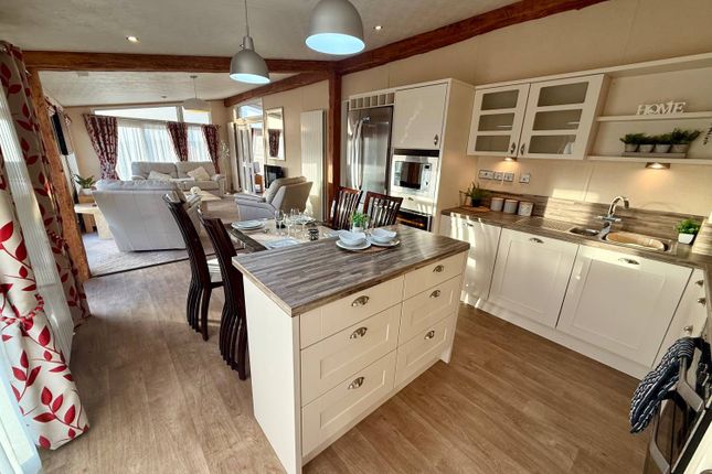 Ilfracombe Devon 2 bed lodge for sale