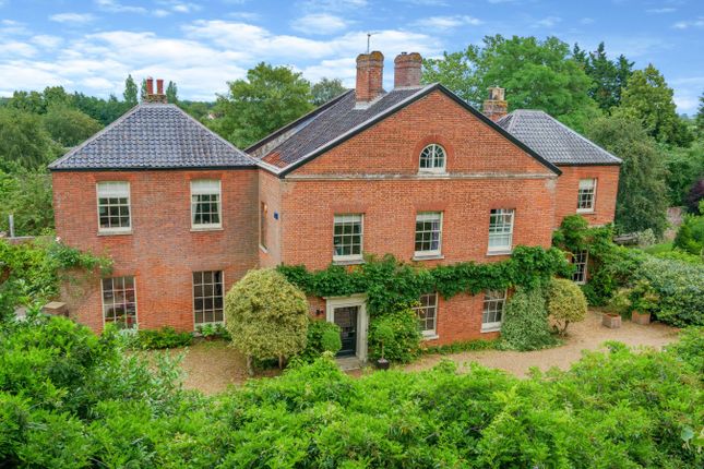 High Bungay Road, Loddon, Norwich... 6 bed detached house for sale