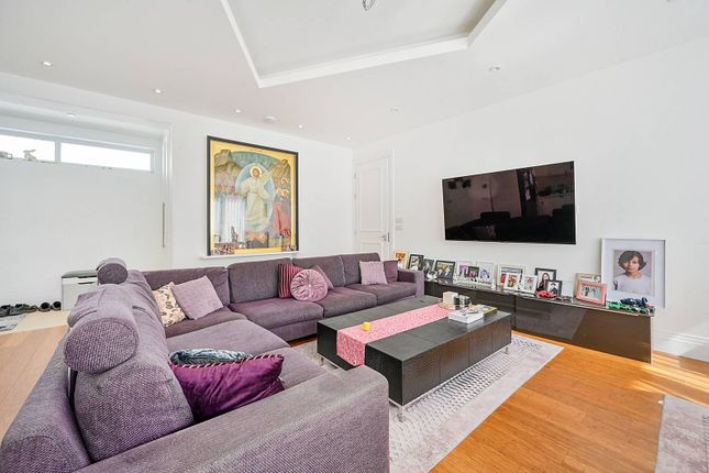 Hoylake Road, Acton, London, W3 5 bed house for sale
