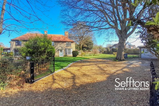 Lime Tree Avenue, Norwich, Norfolk 2 bed semi