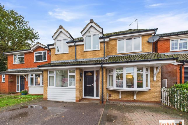 4 bed detached house