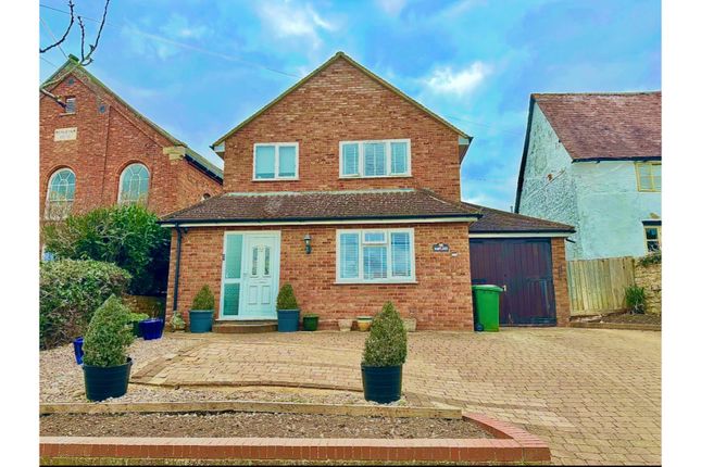 4 bed detached house