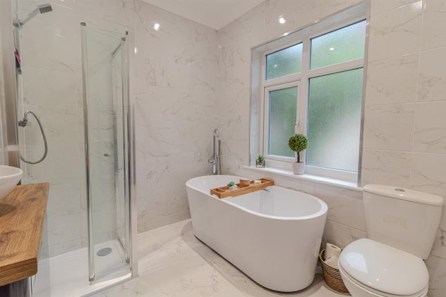 Fairbank Crescent, Sherwood, Nottingham 2 bed terraced house for sale